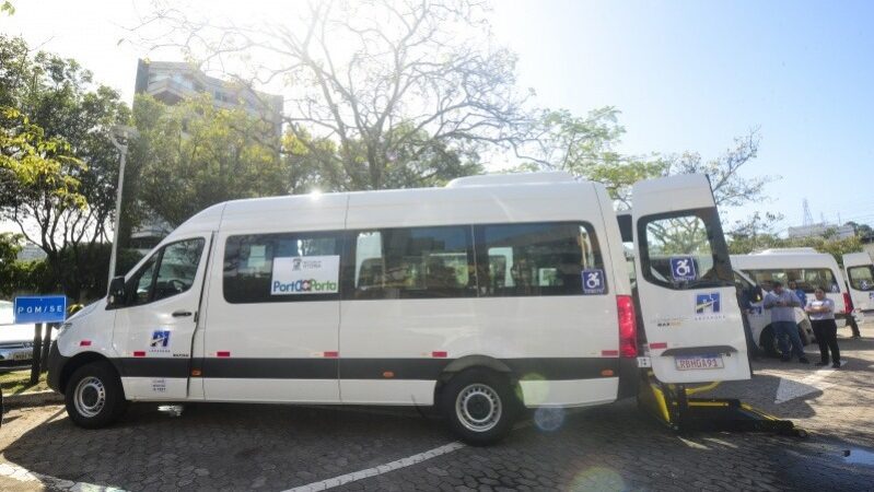 Transporte Adaptado: Cadeirantes Inscritos Levados com Conforto ao Sambão no Carnaval