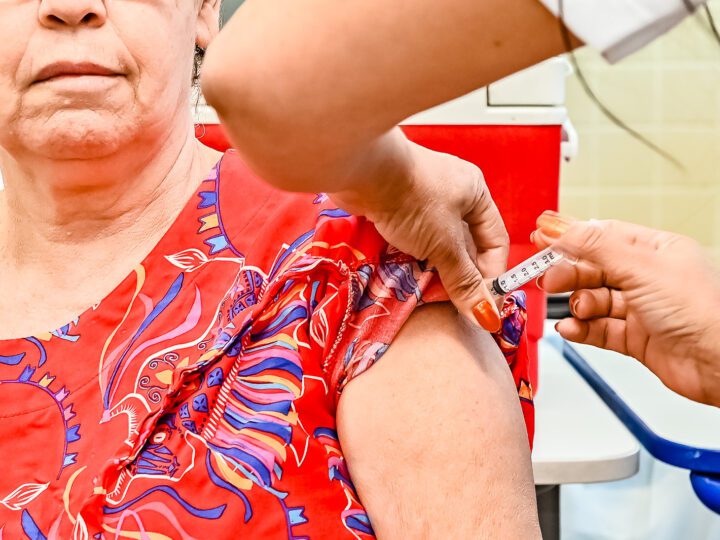 Vitória inicia vacinação contra gripe e amplia proteção da população