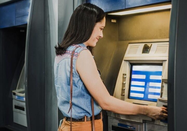 Sem banco na sexta! Saiba como pagar contas e evitar multa