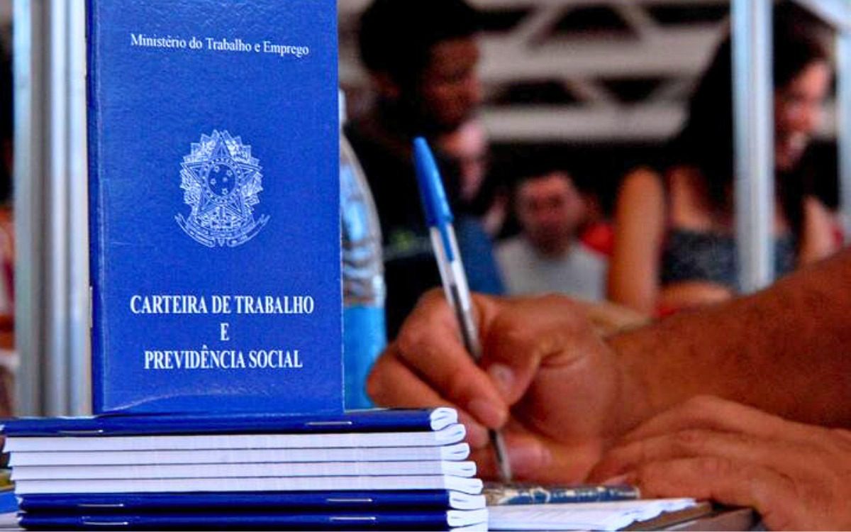 Emprego em alta: ES abre a semana com mais de 6,5 mil vagas disponíveis