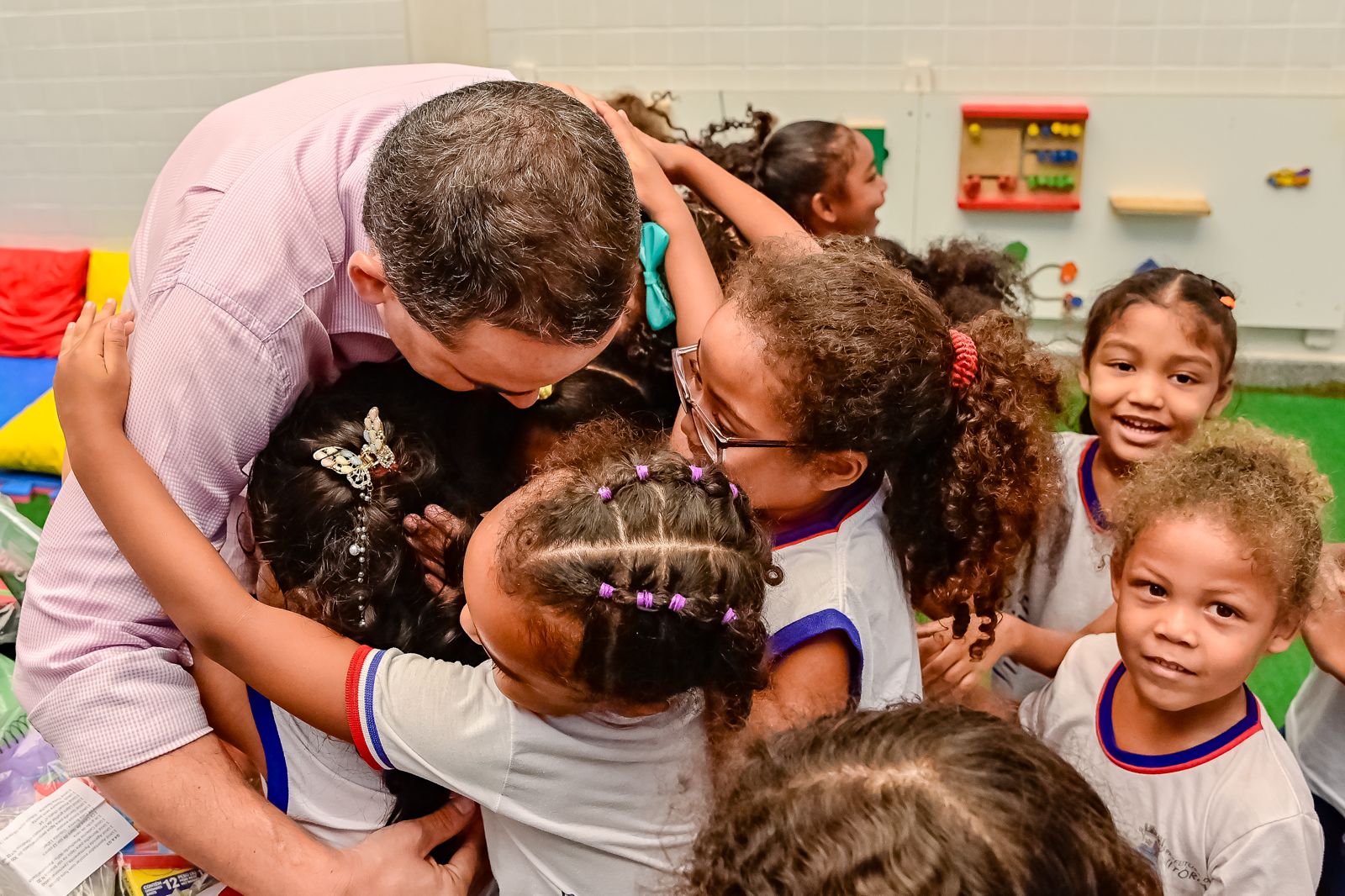 Vitória ganha destaque nacional na educação infantil durante gestão Pazolini e supera indicadores do país