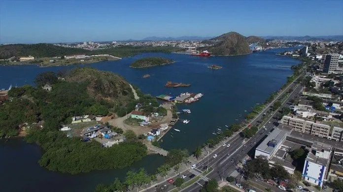 Justiça manda regularizar empresas na Ilha da Fumaça após ação do MPF por risco ambiental