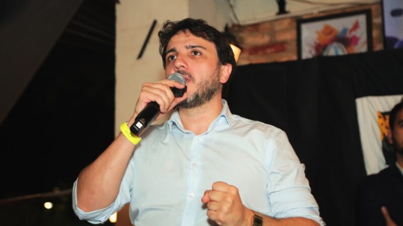 De fenômeno digital a nome competitivo: Renan Santos cresce e incomoda adversários