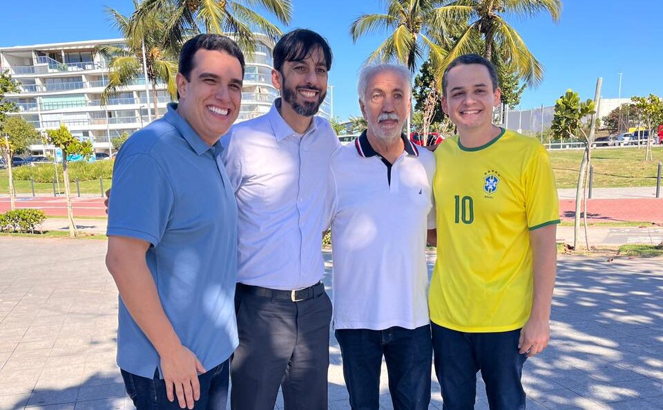 Lorenzo Pazolini se reúne com pastores e lideranças cristãs em almoço de diálogo e comunhão