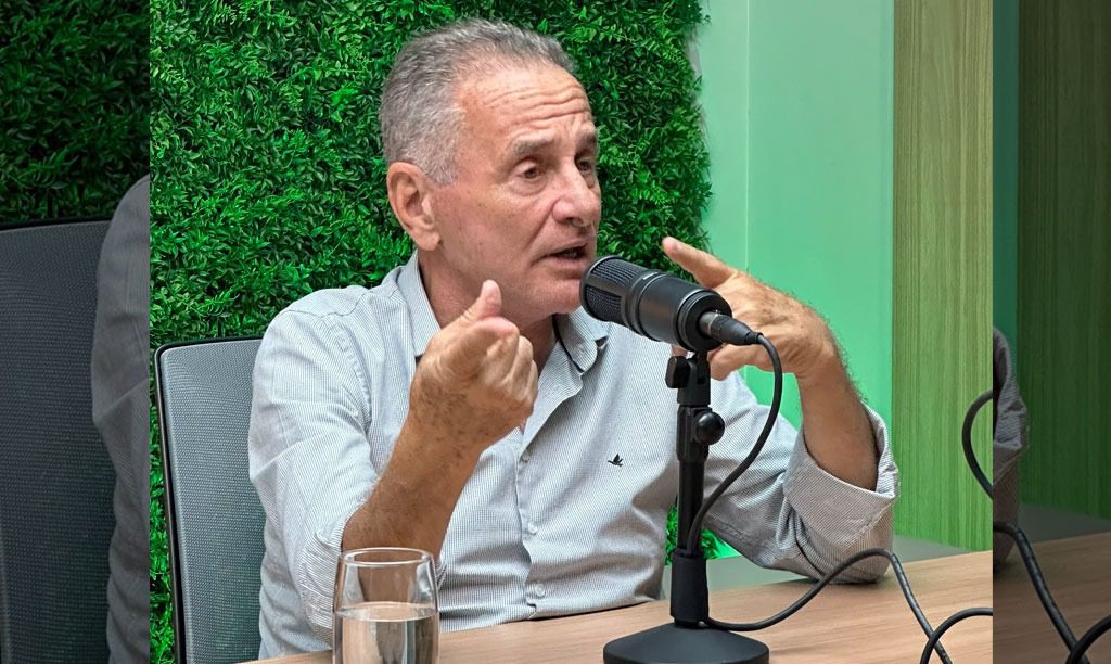 Reorganização do cenário político coloca Carlos Manato no radar da disputa por vaga de deputado federal