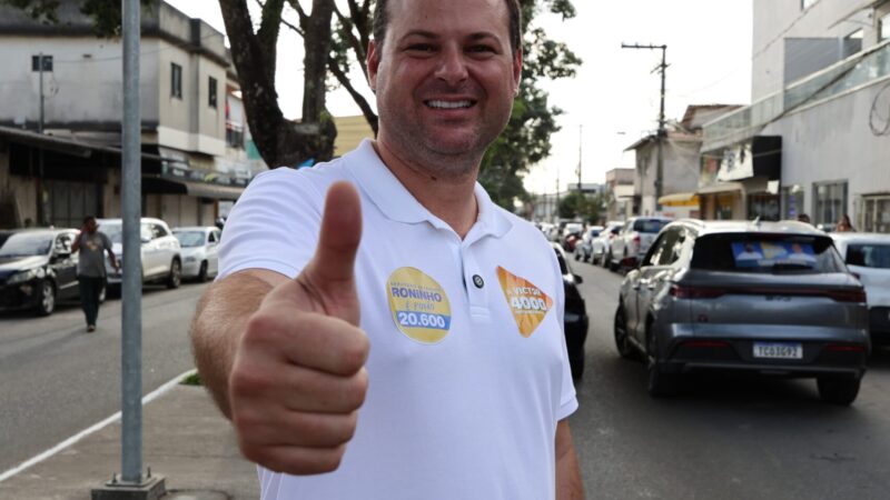 Dr. Victor celebra aniversário de Linhares reforçando investimentos e compromisso com o município