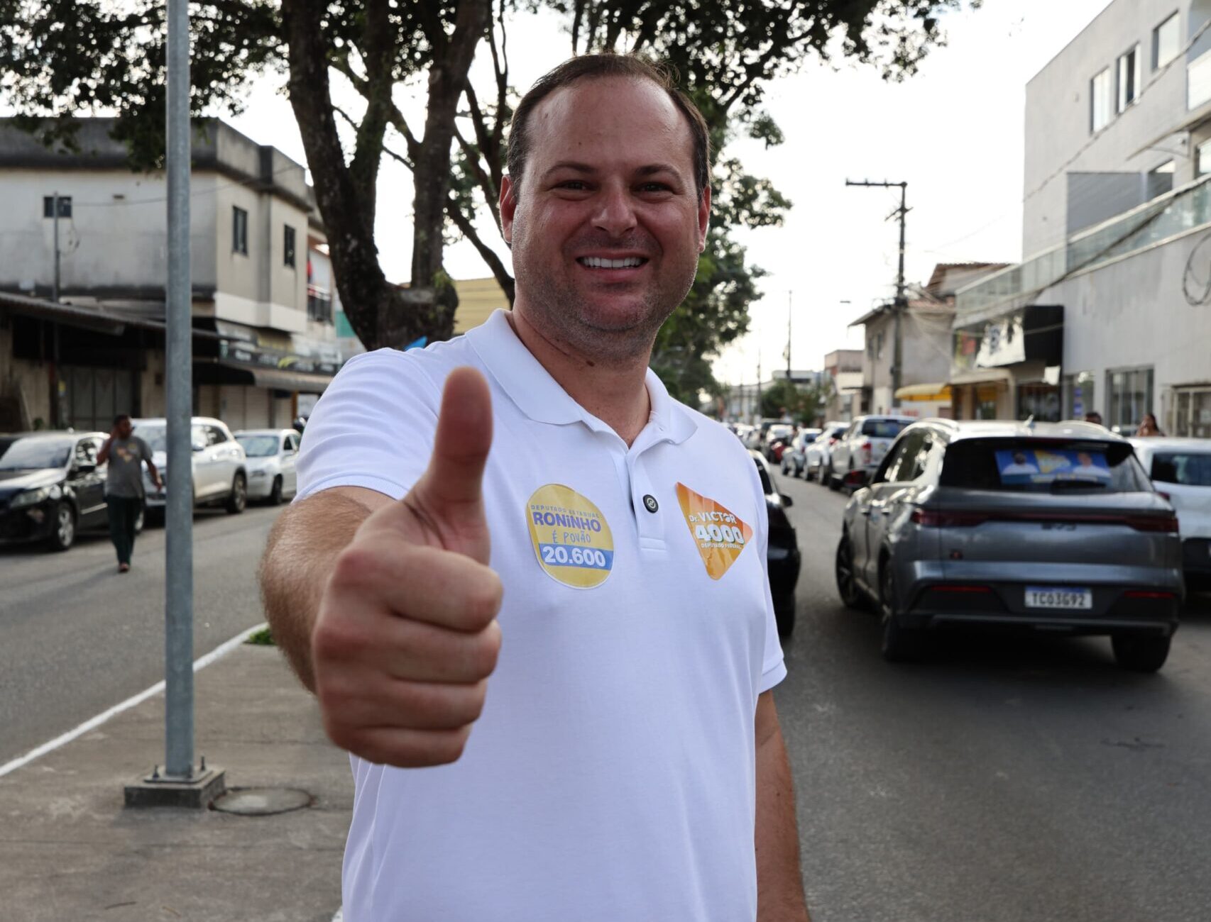 Dr. Victor celebra aniversário de Linhares reforçando investimentos e compromisso com o município