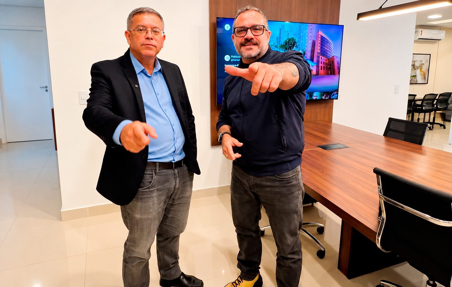 DUAS DÉCADAS DE JORNALISMO! Política Capixaba marca seus 20 anos com transmissão inédita da apuração de 2026