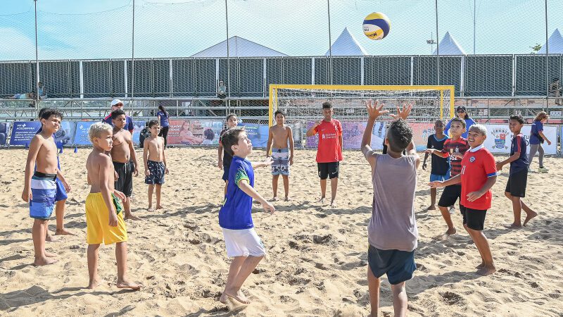 Programação esportiva segue agitando a praia de Camburi