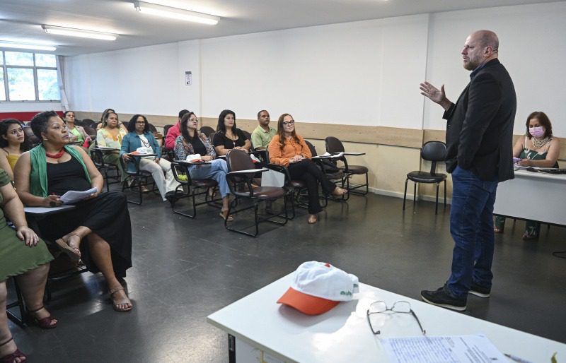 Assistentes sociais de Vitória participam de café da manhã e são homenageados