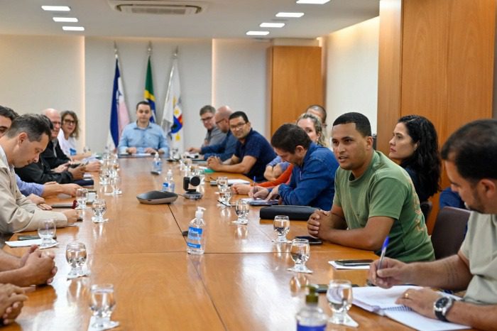 Encontro produtivo: Gestão municipal dialoga com lideranças comunitárias da regional 2