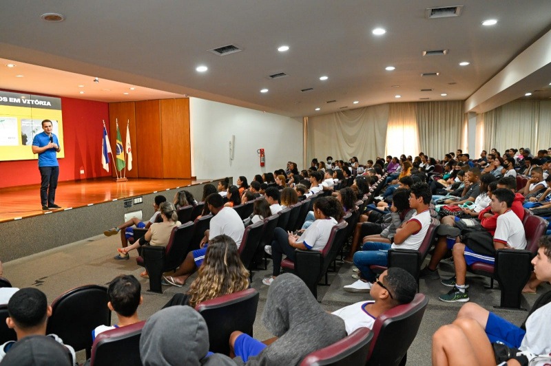 Palestra em Vitória Aborda o Combate ao Abuso e à Exploração Sexual Infantil