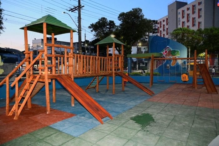 Entrega do Parque Kids: Praia do Suá recebe celebração e novo espaço de diversão