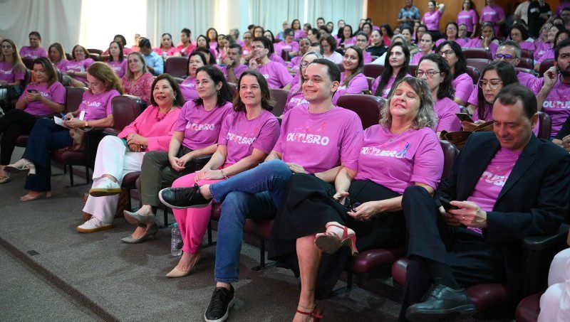 Solenidade de Abertura do Outubro Rosa lota o auditório da PMV