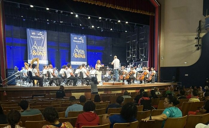 Momento Emocionante: Acolhidos Presenciam Orquestra Filarmônica pela Primeira Vez