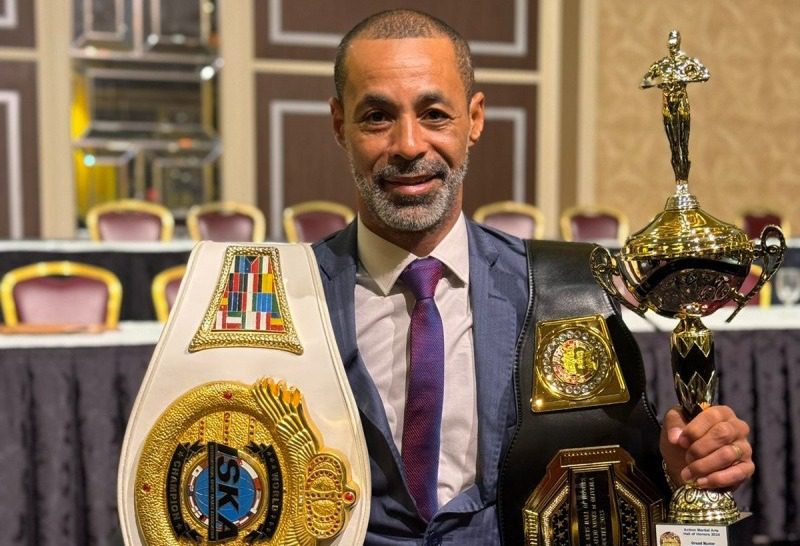 Homenagem Global: Mestre de Kickboxing Laécio Nunes Recebe Honraria Internacional