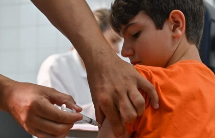 Vitória Disponibiliza Mais 2.700 Vagas para Vacinação contra a Dengue nesta Quinta-feira (29)