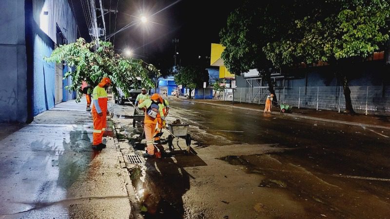 PMV intensifica ações com equipes reforçadas após o temporal em Vitória
