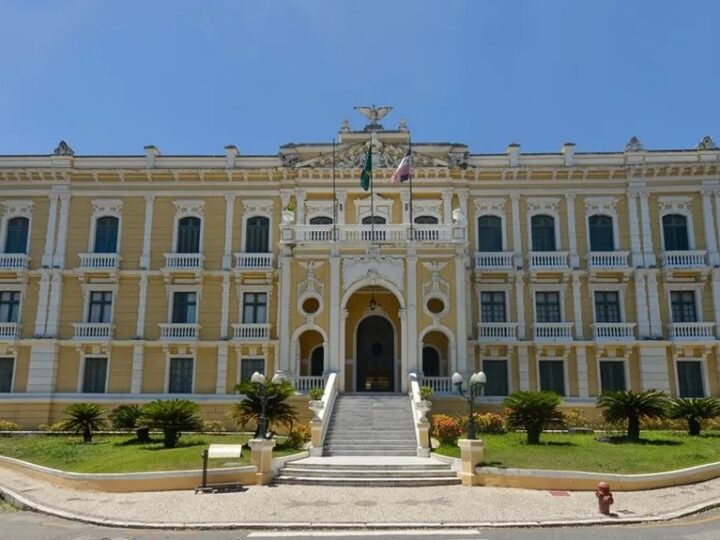 Trabalhador morre ao cair do telhado durante obra no Palácio Anchieta, sede do governo do ES