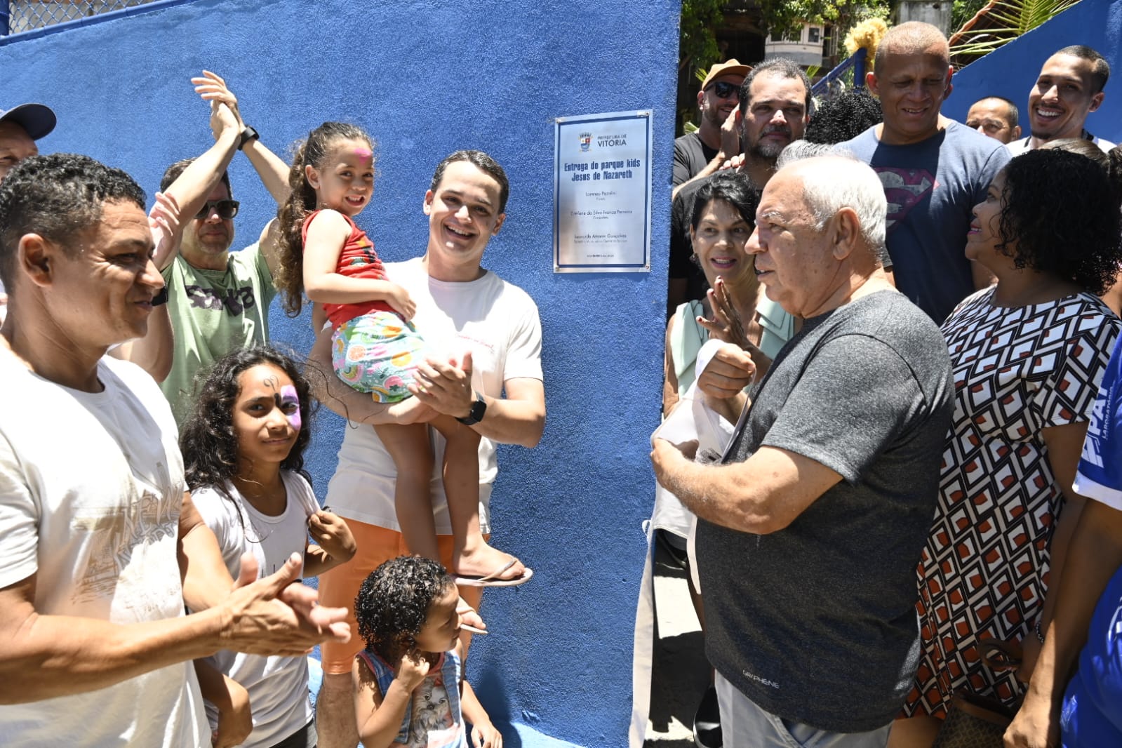 Pazolini inaugura Parque Kids e área multifuncional de exercícios em Jesus de Nazareth