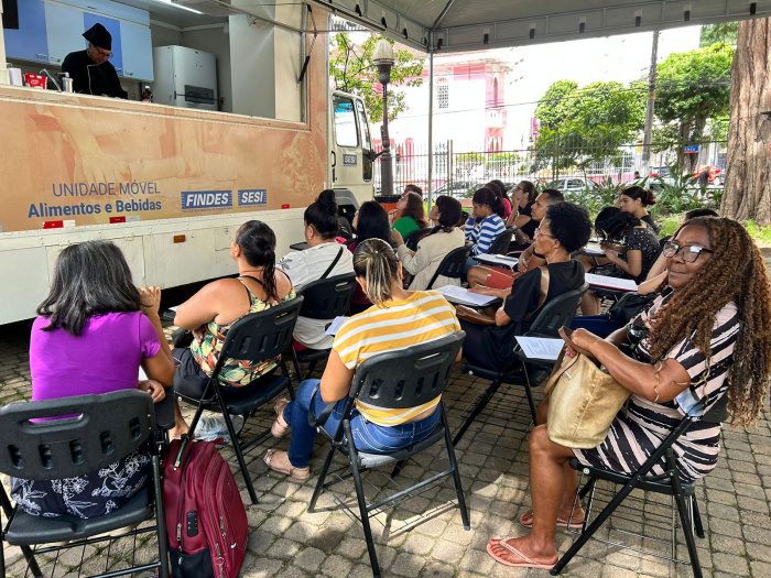 Receitas de Natal: aulas de culinária têm início na carreta Cozinha Brasil