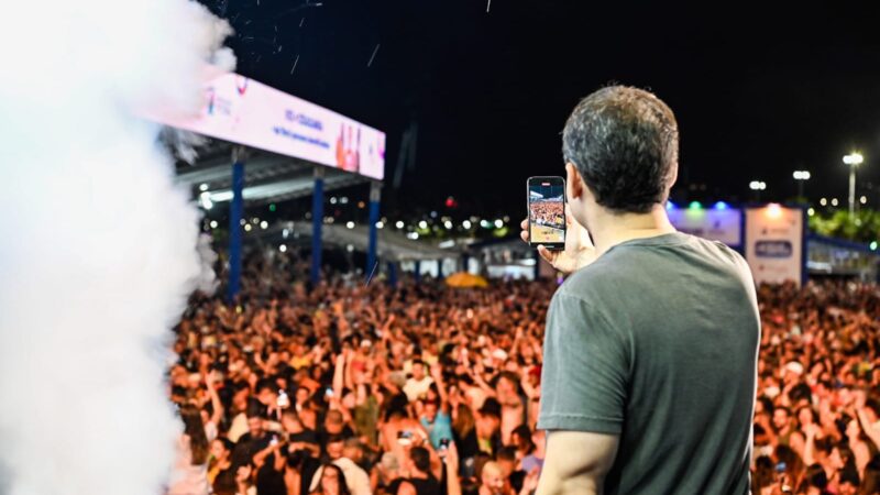 Inovação da gestão Pazolini, Arena de Verão leva mais de quarenta mil capixabas e turistas à Praia de Camburi